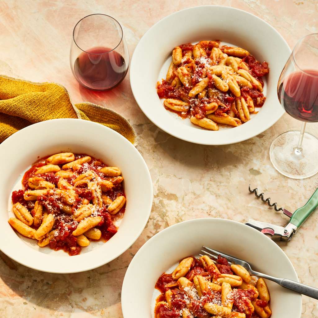 Last Minute Class Homemade CAVATELLI With Meat Sauce August 11th   Cavatelli Garlic Tomato Sauce Recipe 0321foo 1024x1024 